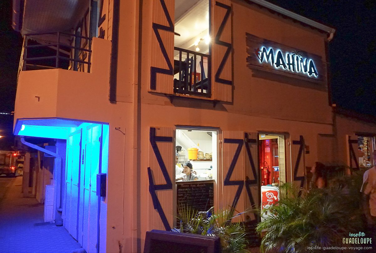 Mahina-restaurant-Créole-Deshaies-guadeloupe-façade